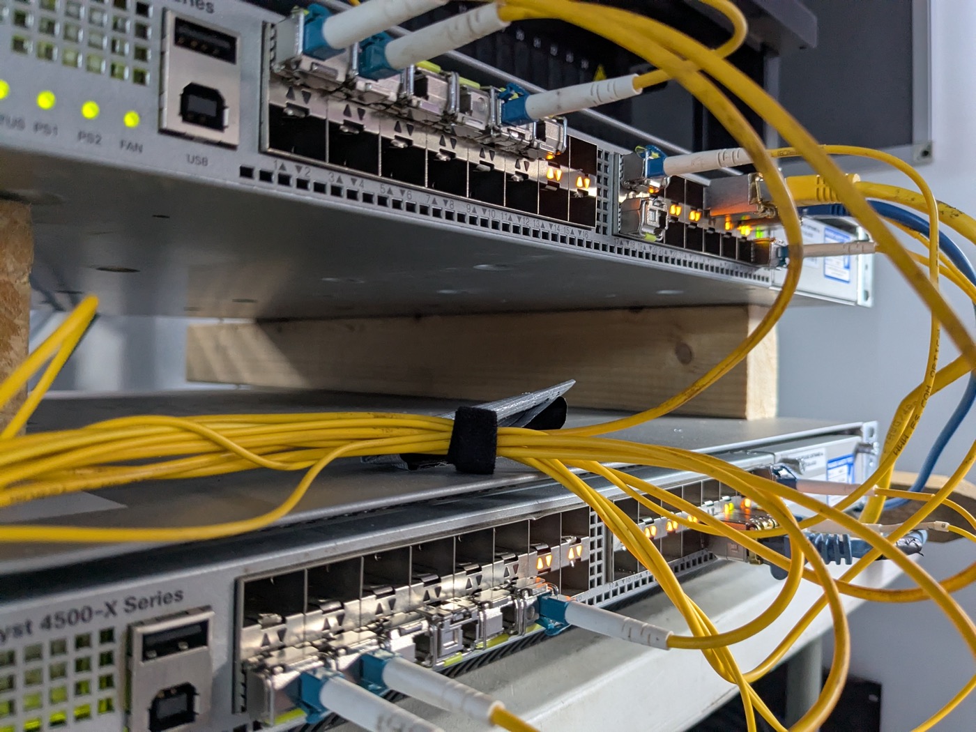Cisco Catalyst 4500-X switches with fibre patch leads